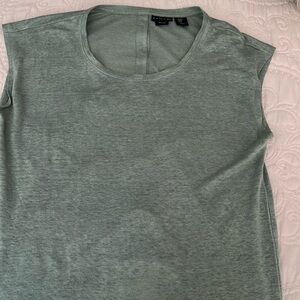Linen tshirt with buttons up the back